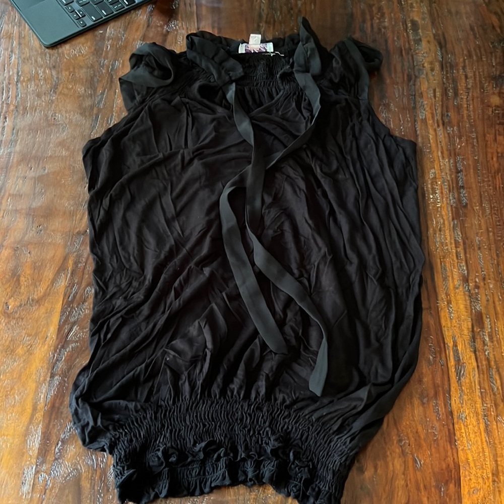 Violet short sleeve shirt